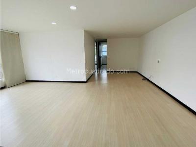 Apartamento de 3 alcobas en arriendo en Envigado, Envigado, 100 m² · foto 7 de 20
