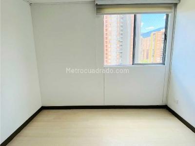 Apartamento de 3 alcobas en arriendo en Sabaneta, Sabaneta, 117 m² · foto 9 de 20