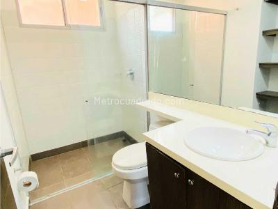 Apartamento de 3 alcobas en arriendo en Sabaneta, Sabaneta, 117 m² · foto 11 de 20