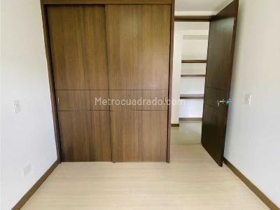 Apartamento de 3 alcobas en arriendo en Sabaneta, Sabaneta, 117 m² · foto 14 de 20