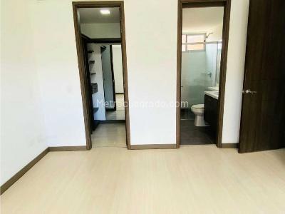 Apartamento de 3 alcobas en arriendo en Sabaneta, Sabaneta, 117 m² · foto 16 de 20