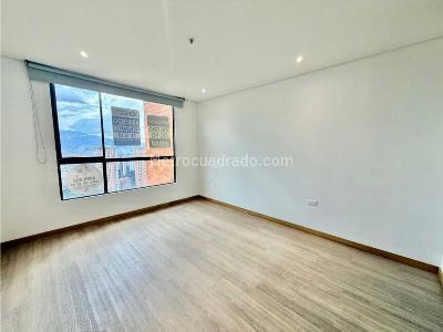 Apartaestudio en arriendo en El Tesoro, Medellín, 67 m² · foto 10 de 18