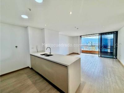 Apartaestudio en venta en El Tesoro, Medellín, 67 m² · foto 5 de 18