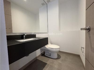Apartamento de 4 alcobas en venta en Loma De Las Brujas, Envigado, 130 m² · foto 10 de 13