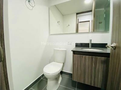 Apartamento de 3 alcobas en venta en Las Palmas, Medellín, 70 m² · foto 10 de 20