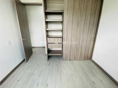 Apartamento de 3 alcobas en venta en Las Palmas, Medellín, 70 m² · foto 8 de 20