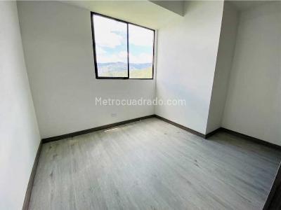 Apartamento de 3 alcobas en venta en Las Palmas, Medellín, 70 m² · foto 9 de 20