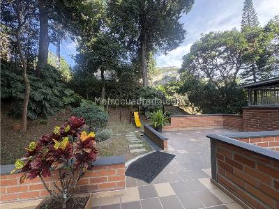 Apartamento de 3 alcobas en venta en El Poblado, Medellín, 130 m² · foto 13 de 14