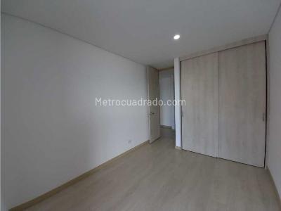 Apartamento de 3 alcobas en venta en Loma De Las Brujas, Envigado, 147 m² · foto 7 de 20