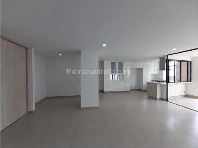 Apartamento de 3 alcobas en venta en Loma De Las Brujas, Envigado, 147 m² · foto 9 de 20