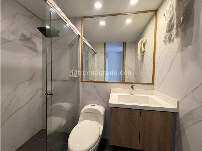 Apartamento de 1 alcoba en venta en El Tesoro, Medellín, 137 m² · foto 2 de 10