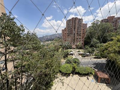 Apartamento de 1 alcoba en venta en El Tesoro, Medellín, 137 m² · foto 9 de 10