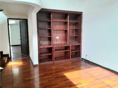 Casa de 4 alcobas en venta en Altos Del Poblado, Medellín, 332 m² · foto 10 de 20