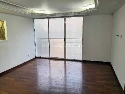 Casa de 4 alcobas en venta en Altos Del Poblado, Medellín, 332 m² · foto 12 de 20