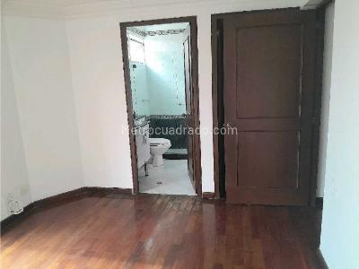 Casa de 4 alcobas en venta en Altos Del Poblado, Medellín, 332 m² · foto 15 de 20