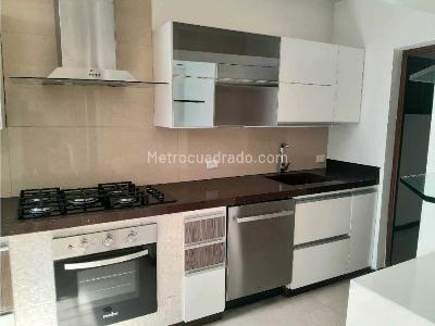 Casa de 4 alcobas en venta en Altos Del Poblado, Medellín, 332 m² · foto 6 de 20