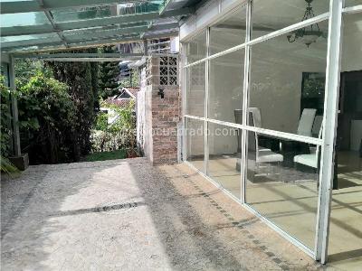 Casa de 4 alcobas en venta en Altos Del Poblado, Medellín, 332 m² · foto 9 de 20