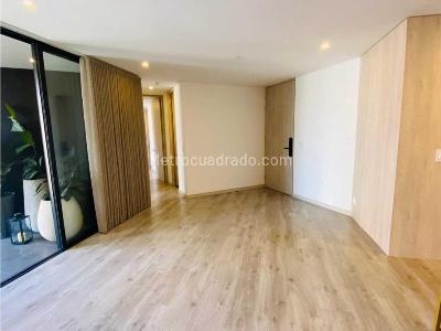 Apartamento de 2 alcobas en arriendo en Altos Del Poblado, Medellín, 81 m² · foto 4 de 20