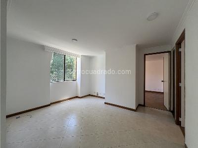 Apartamento de 2 alcobas en arriendo en El Poblado, Medellín, 84 m² · foto 4 de 16