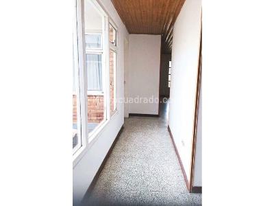 Casa de 5 alcobas en venta en Normandia Primer Sector, Bogotá, 400 m² · foto 8 de 16