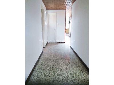 Casa de 5 alcobas en venta en Normandia Primer Sector, Bogotá, 400 m² · foto 10 de 16