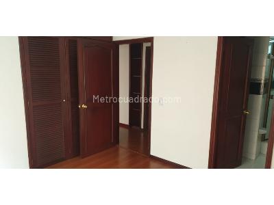 Apartamento en venta en La Carolina, Bogotá · foto 5 de 20