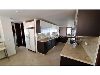Apartamento en venta en Chico Alto, Bogotá · foto 4 de 12