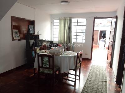 Casa en venta en Los Alcazares, Bogotá · foto 3 de 20