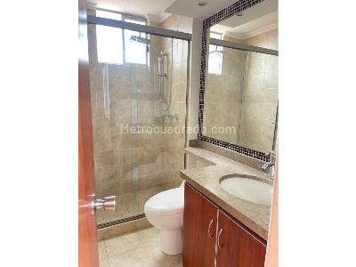 Apartamento de 3 alcobas en venta en Plaza De Las Americas, Bogotá, 84 m² · foto 15 de 18