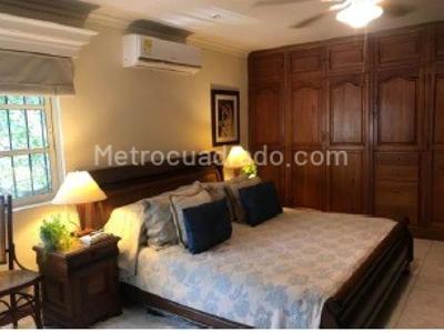 Apartamento de 3 alcobas en venta en Bocagrande, Cartagena, 190 m² · foto 2 de 20