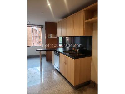 Apartamento de 3 alcobas en venta en Sierras Del Moral, Bogotá, 191 m² · foto 5 de 10