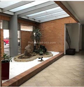 Apartamento de 3 alcobas en venta en Usaquen, Bogotá, 108 m² · foto 2 de 11