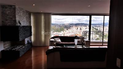 Apartamento de 3 alcobas en venta en Bosque De Pinos Usaquen, Bogotá, 163 m² · foto 3 de 10