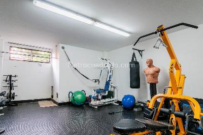 Apartamento en venta en Los Rosales, Bogotá · foto 8 de 13