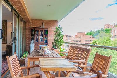 Apartamento en venta en Los Rosales, Bogotá · foto 9 de 13