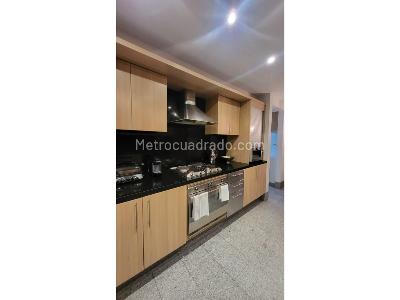 Apartamento de 3 alcobas en venta en Sierras Del Moral, Bogotá, 191 m² · foto 7 de 7