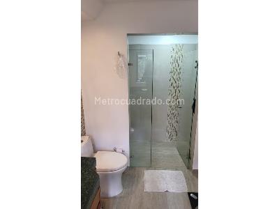 Apartamento de 3 alcobas en venta en Montearroyo, Bogotá, 251 m² · foto 3 de 16
