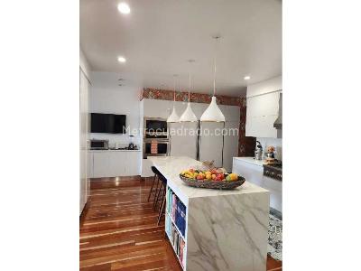 Apartamento de 4 alcobas en venta en Santa Barbara Alta, Bogotá, 500 m² · foto 5 de 10