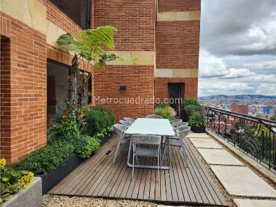 Apartamento de 4 alcobas en venta en Santa Barbara Alta, Bogotá, 500 m² · foto 7 de 10