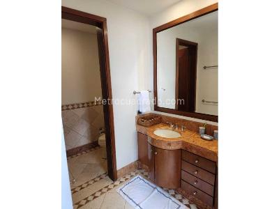 Apartamento de 4 alcobas en venta en Santa Barbara Alta, Bogotá, 500 m² · foto 10 de 10