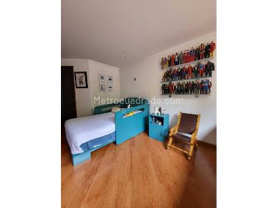 Apartamento de 3 alcobas en venta en Sierras Del Moral, Bogotá, 220 m² · foto 5 de 6