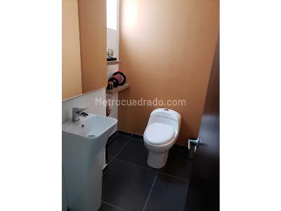 Apartamento de 3 alcobas en venta en Usaquen, Bogotá, 185 m² · foto 5 de 8