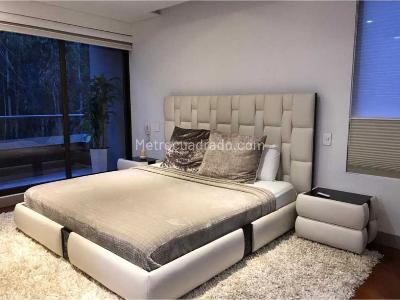 Apartamento de 4 alcobas en venta en Bosque De La Reserva, Bogotá, 220 m² · foto 4 de 6
