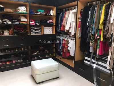 Casa de 4 alcobas en venta en San Jose De Bavaria, Bogotá, 480 m² · foto 4 de 8