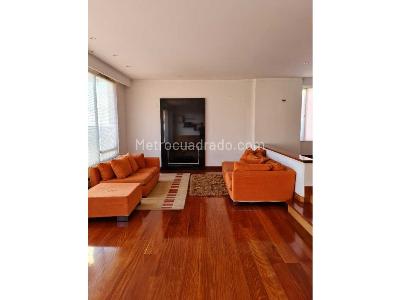 Casa de 4 alcobas en venta en Bosques Del Marques, Bogotá, 464 m² · foto 2 de 20