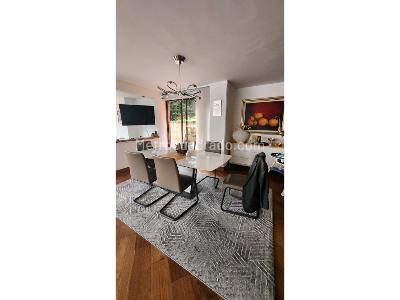 Apartamento de 3 alcobas en venta en Santa Barbara Alta, Bogotá, 220 m² · foto 2 de 11