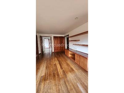 Apartamento de 3 alcobas en venta en Sierras Del Moral, Bogotá, 230 m² · foto 8 de 11