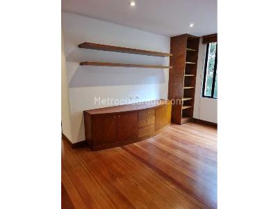Apartamento de 3 alcobas en venta en Sierras Del Moral, Bogotá, 191 m² · foto 4 de 15