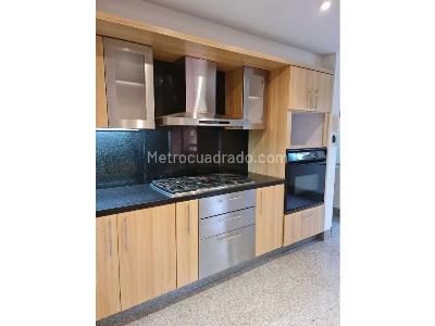 Apartamento de 3 alcobas en venta en Sierras Del Moral, Bogotá, 191 m² · foto 12 de 15