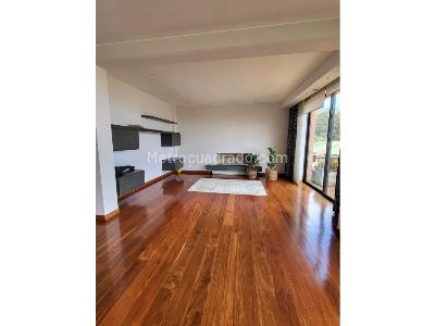 Casa de 4 alcobas en venta en Bosques Del Marques, Bogotá, 652 m² · foto 2 de 14